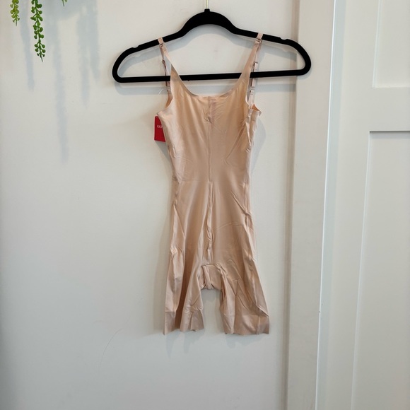 KKP Smartgrip Slip Open Bust Soft Nude Full Slimming Shapewear Size XS NWT - Picture 6 of 9